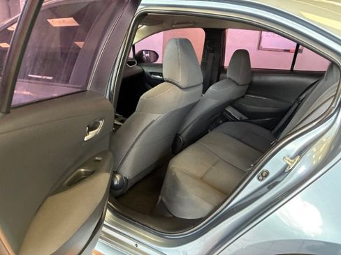Used 2020 Toyota Corolla LE FWD image 23