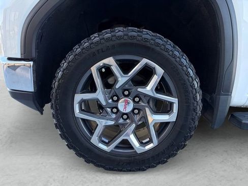 Used 2022 GMC Sierra 1500 SLT w/ SLT Convenience Package image 23