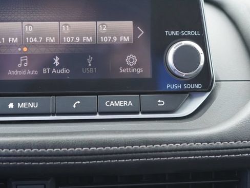 Used 2023 Nissan Rogue SV w/ SV Premium B Package FWD image 27