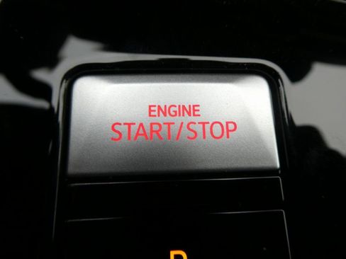 New 2026 Volkswagen GTI SE FWD image 6