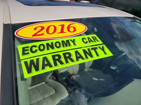 Used 2016 Buick Verano Leather w/ Experience Buick Package FWD image 5