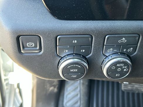 New 2026 GMC Sierra 2500 SLE w/ SLE Convenience Package AWD/4WD image 18