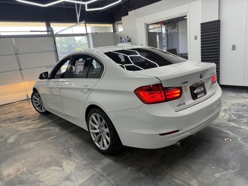 Used 2014 BMW 320i xDrive Sedan AWD/4WD image 7
