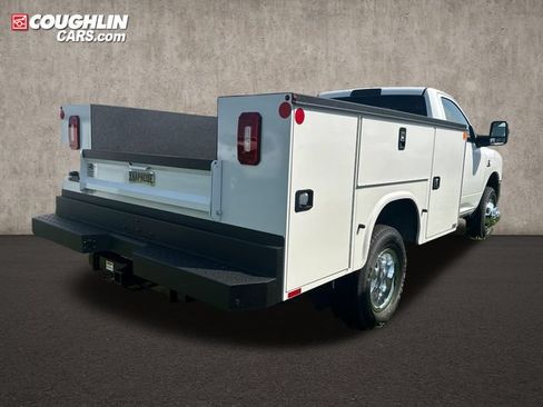 New 2026 RAM 3500 Tradesman w/ Chrome Appearance Group A AWD/4WD image 9