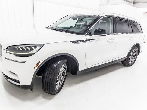Used 2021 Lincoln Aviator 2WD image 2