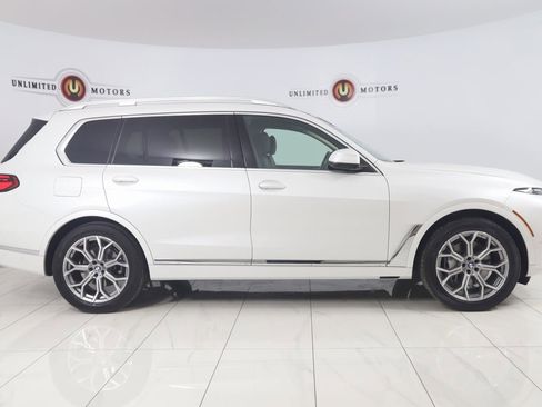 Used 2023 BMW X7 xDrive40i w/ Premium Package image 2
