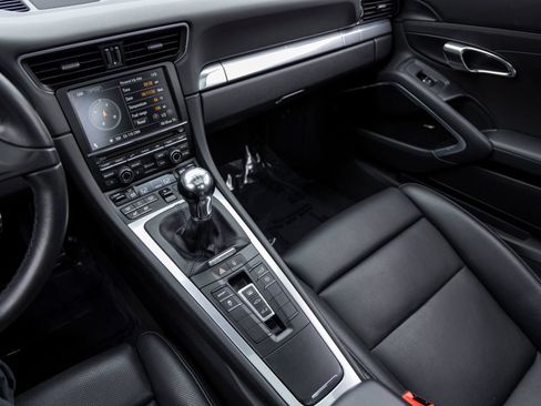 Used 2013 Porsche 911 Carrera RWD image 46