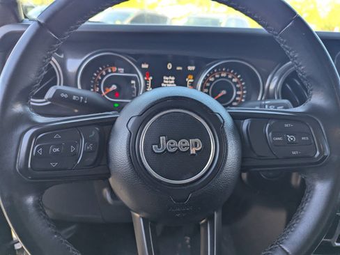 Used 2022 Jeep Gladiator Sport AWD/4WD image 27