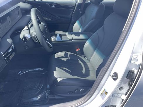 New 2026 Genesis G80 2.5T image 19