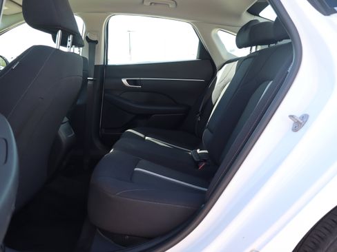 Used 2025 Hyundai Sonata SEL FWD image 11