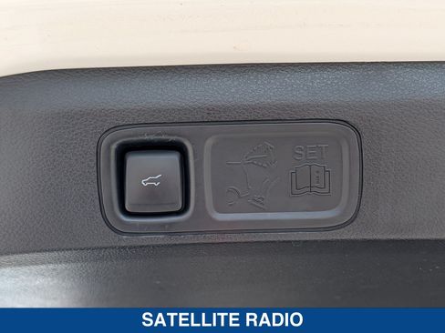 Used 2020 Lincoln Navigator Reserve RWD image 15