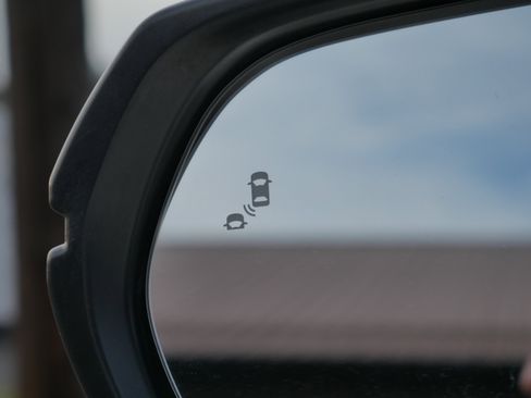 Used 2018 Honda CR-V Touring image 39