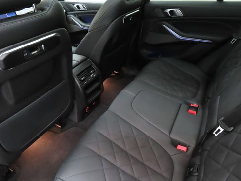 Used 2024 BMW X5 xDrive40i w/ M Sport Package image 22