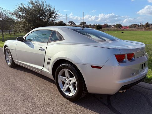 Used 2011 Chevrolet Camaro LT image 9