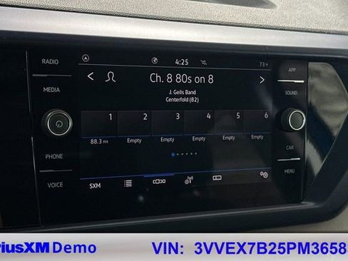 Certified 2023 Volkswagen Taos SE w/ Panoramic Sunroof Package FWD image 37