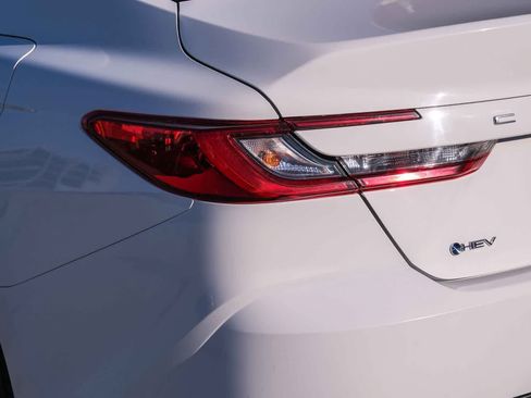 Used 2025 Toyota Camry LE FWD image 7