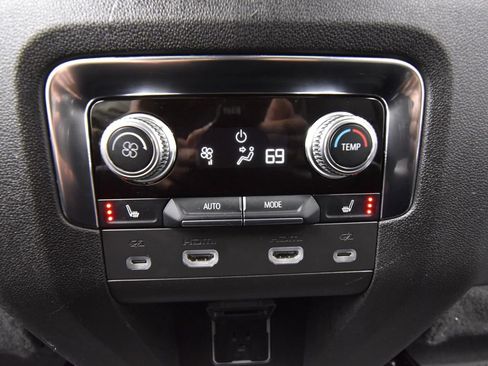 Used 2022 GMC Yukon Denali w/ Denali Ultimate Package image 46