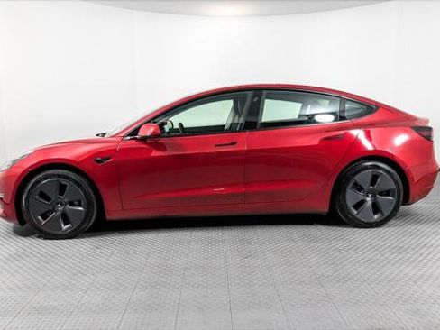 Used 2022 Tesla Model 3 Long Range AWD/4WD image 3
