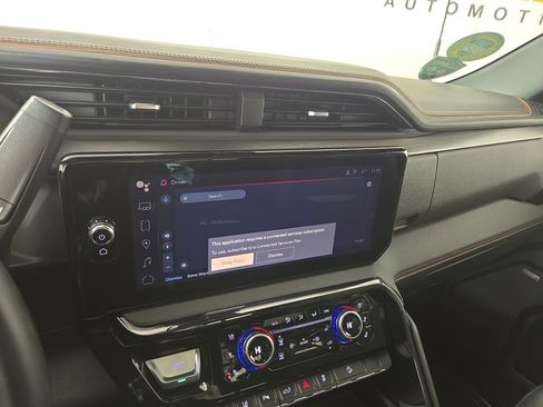 Used 2024 GMC Sierra 2500 AT4 w/ AT4 Preferred Package image 21