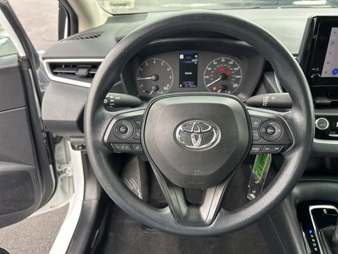 Used 2024 Toyota Corolla LE image 17