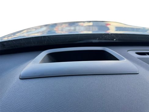 Certified 2022 Volvo XC90 T6 Momentum w/ Advanced Package image 18