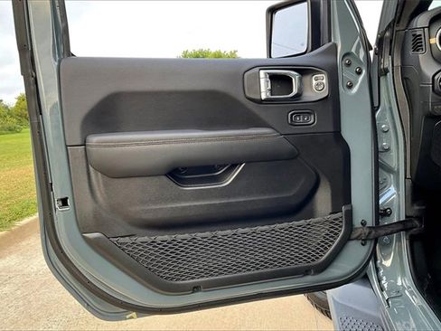 New 2025 Jeep Gladiator Sport image 10