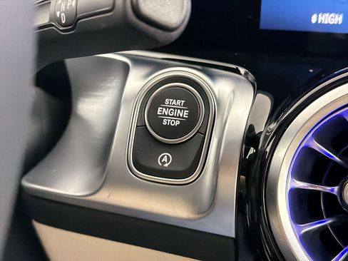 Used 2026 Mercedes-Benz GLB 250 4MATIC image 25
