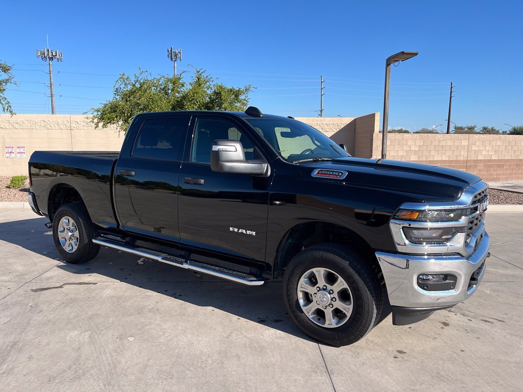 Used 2026 RAM 2500 Big Horn AWD/4WD image 4