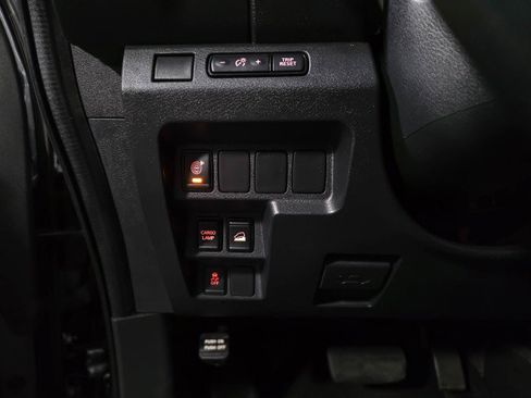 Used 2023 Nissan Frontier SV w/ Midnight Edition Package image 30