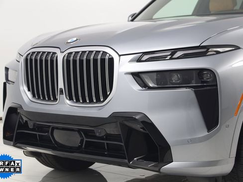 Used 2024 BMW X7 xDrive40i w/ M Sport Package image 74