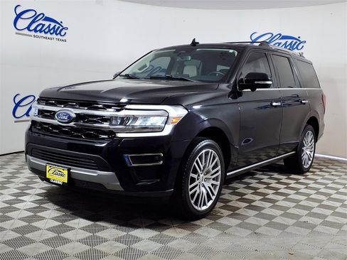 Used 2023 Ford Expedition Limited image 5
