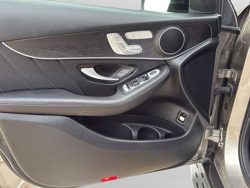 Certified 2021 Mercedes-Benz GLC 300 4MATIC image 11