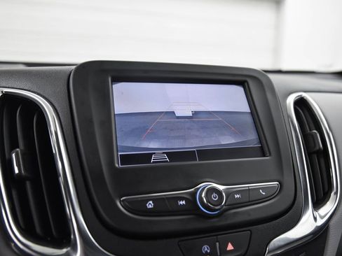 Used 2023 Chevrolet Equinox LS image 22