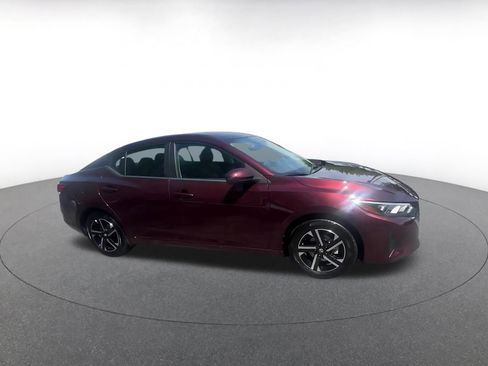 Used 2025 Nissan Sentra SV image 2
