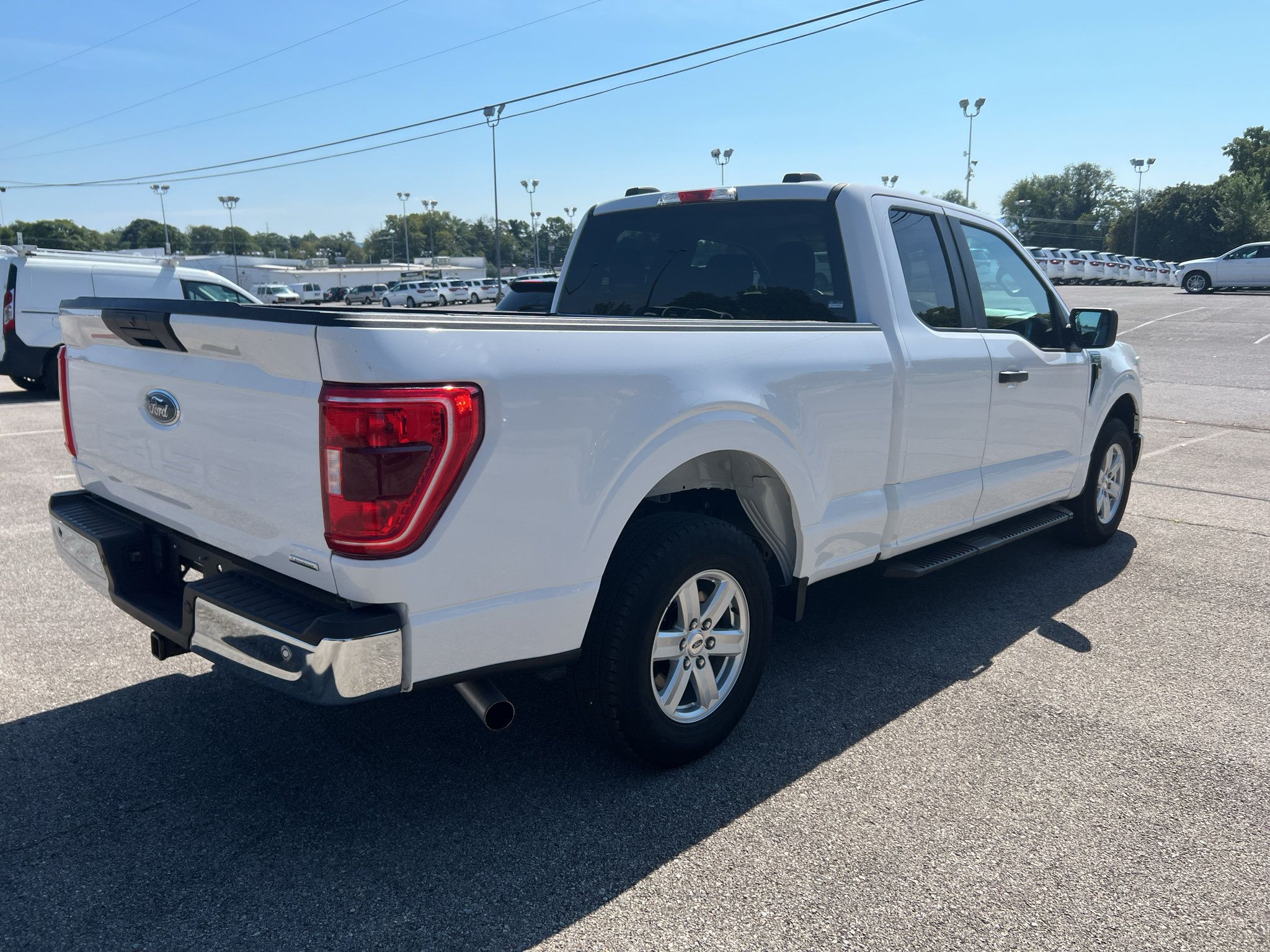 Used 2021 Ford F150 XLT RWD image 3