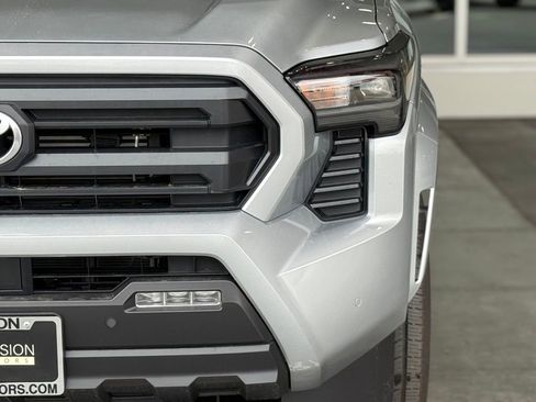 New 2025 Toyota Tacoma SR5 image 5