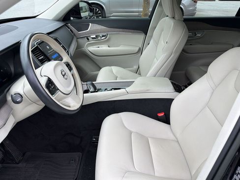 Certified 2023 Volvo XC90 B6 Plus w/ Protection Package Premier AWD/4WD image 5