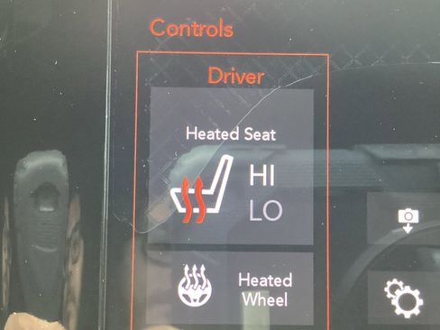 Used 2020 Jeep Grand Cherokee Altitude image 5