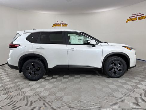 New 2026 Nissan Rogue SV image 7