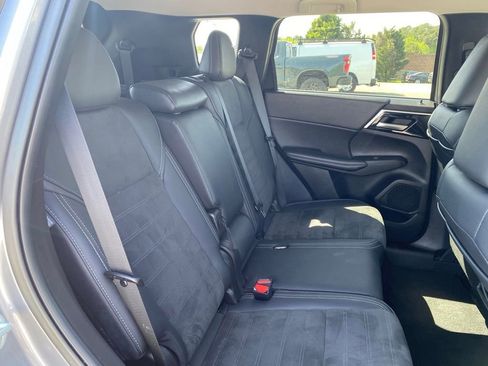 Used 2024 Mitsubishi Outlander SE AWD/4WD image 21