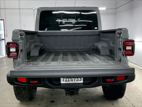 Used 2022 Jeep Gladiator Rubicon w/ LED Lighting Group image 38