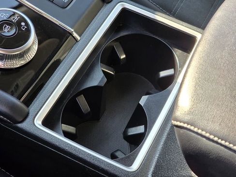 Used 2024 Mitsubishi Outlander SE image 30