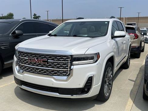 Used 2021 GMC Acadia Denali w/ Denali Ultimate Package AWD/4WD image 1