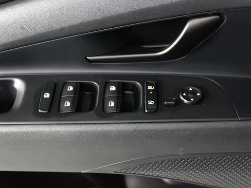 Certified 2025 Hyundai Elantra Sport FWD image 23