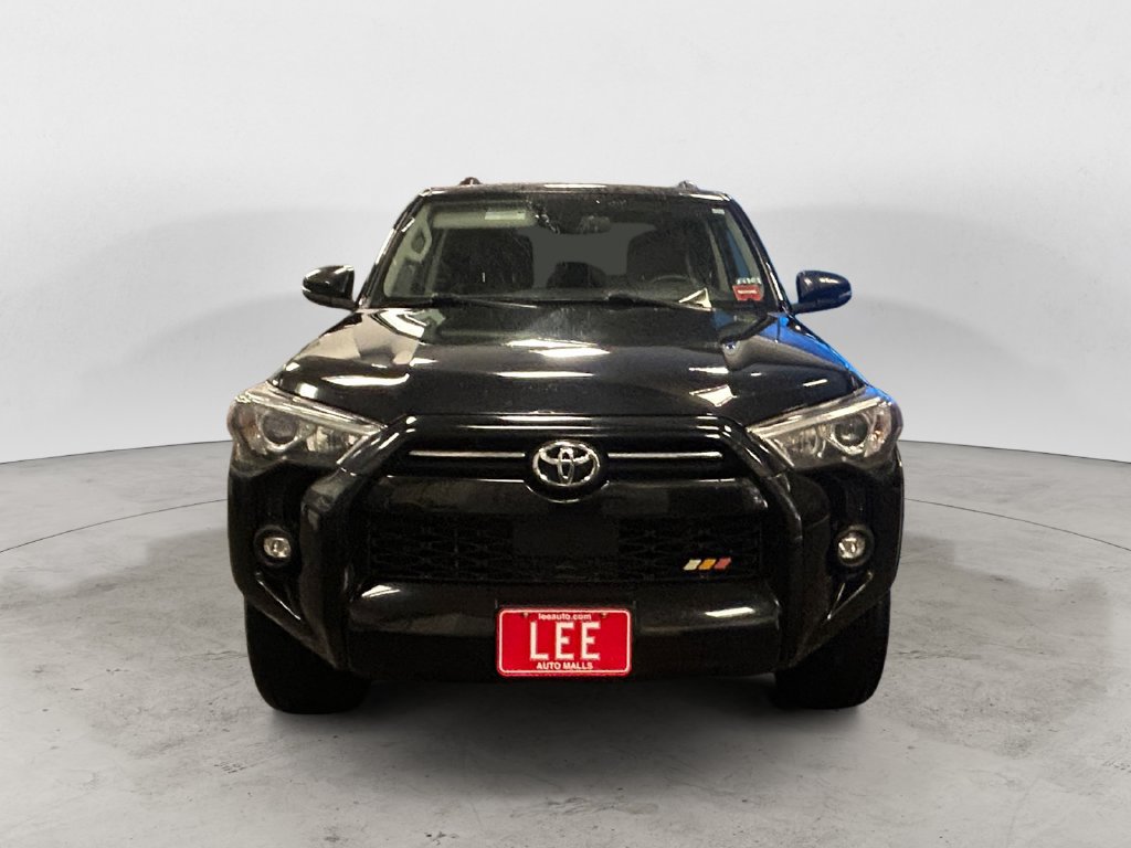 Used 2021 Toyota 4Runner SR5 Premium w/ Moonroof Package AWD/4WD image 8