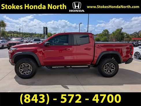 Used 2024 Chevrolet Colorado ZR2 w/ ZR2 Convenience Package III AWD/4WD image 8
