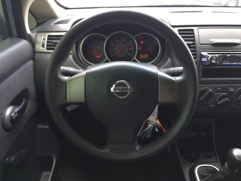 Used 2009 Nissan Versa 1.8 S FWD image 20