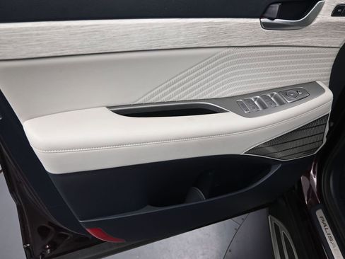 Used 2024 Hyundai Palisade Calligraphy image 12