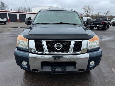 Used 2014 Nissan Titan SV image 8