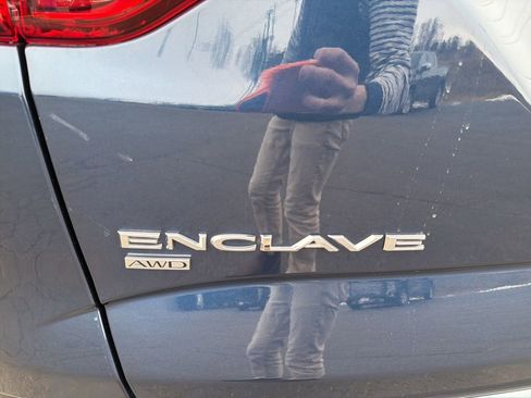 Used 2023 Buick Enclave Essence w/ Experience Buick Package image 33